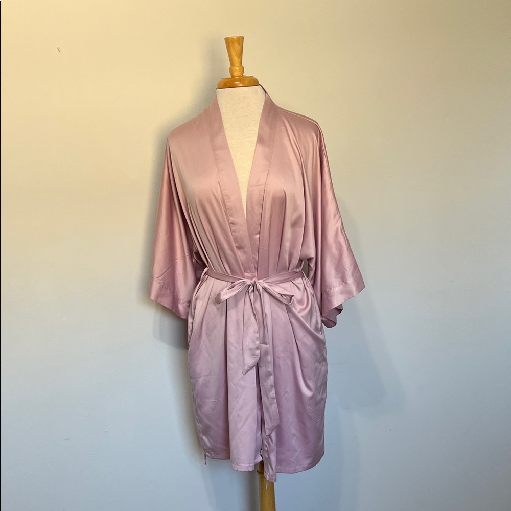 NWT Sioro Women's Satin Robe POCKETS! Pink Size Large New with tags detached